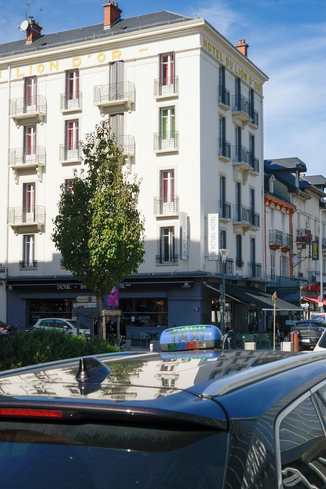 COMFORT HOTEL ACTUEL CHAMBERY CENTRE 69/71