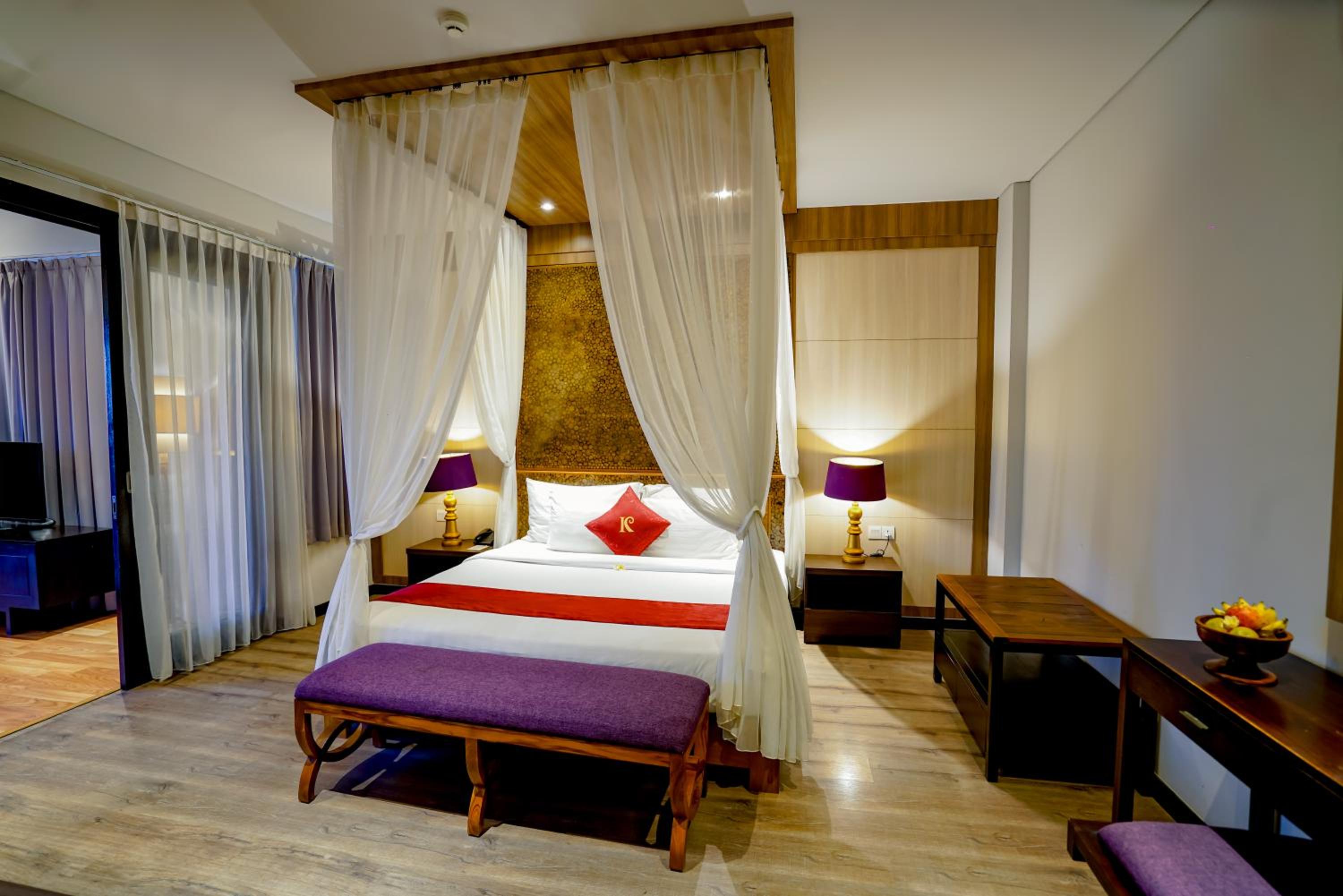 Kirana, Penthouse 2/9