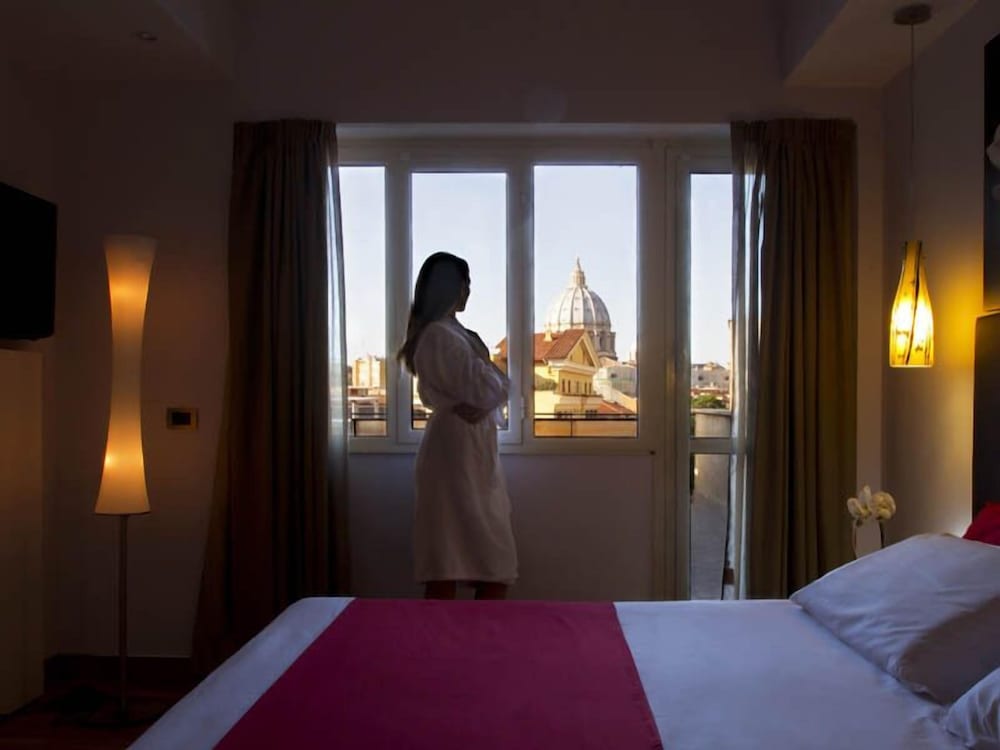 STANDARD, DOUBLE BED, VATICAN VIEW