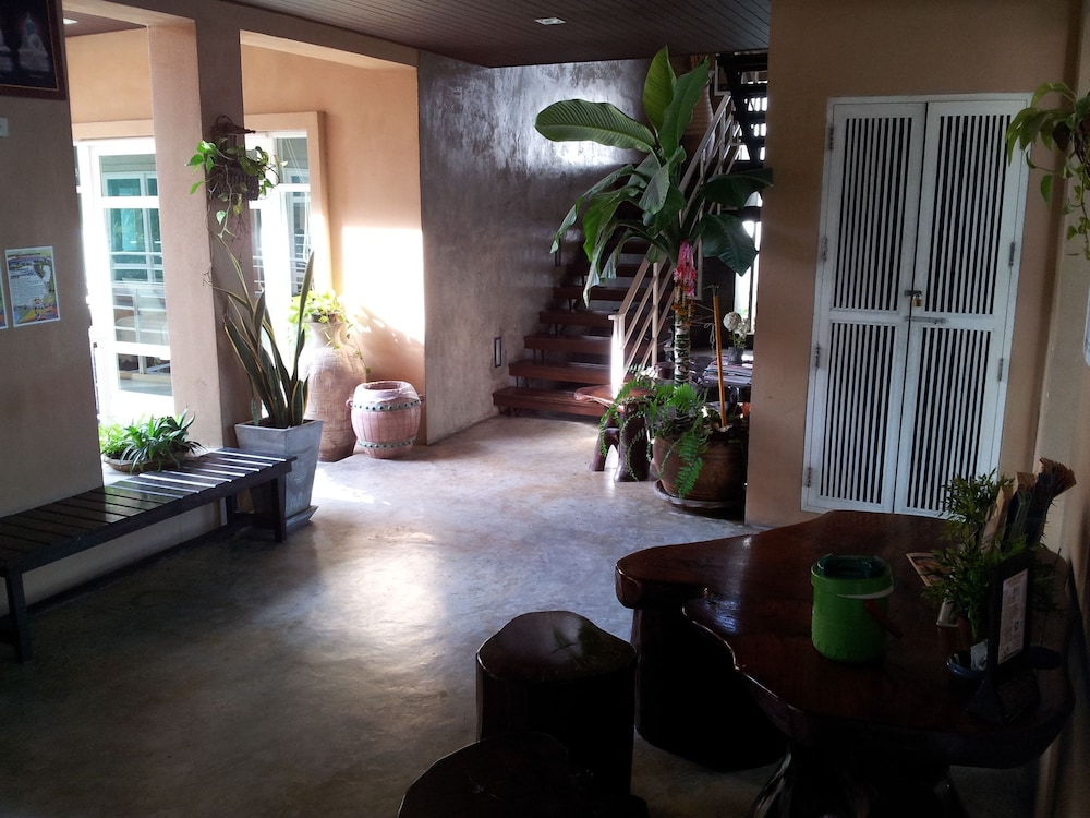 Silver Sands Beach Resort 81/100
