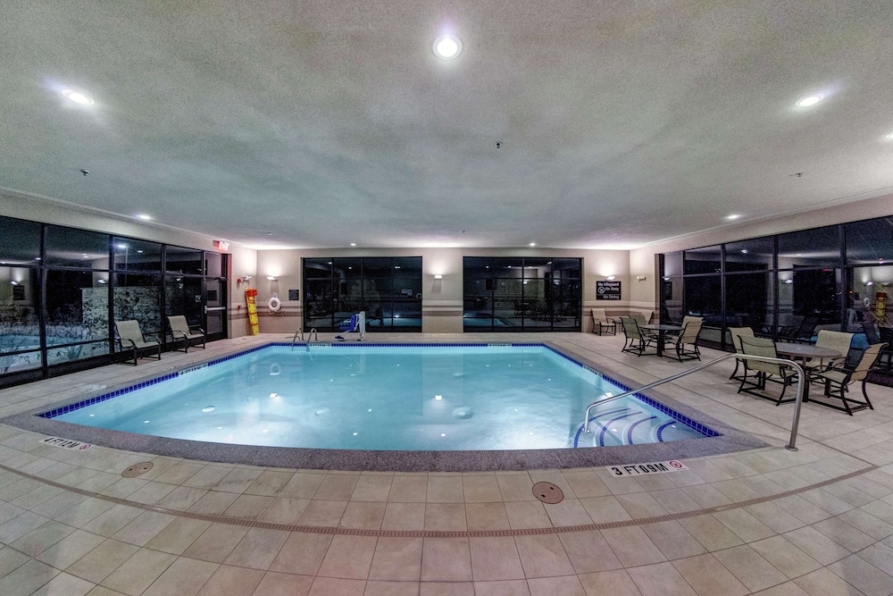 HAMPTON INN NEPTUNE/WALL 29/54