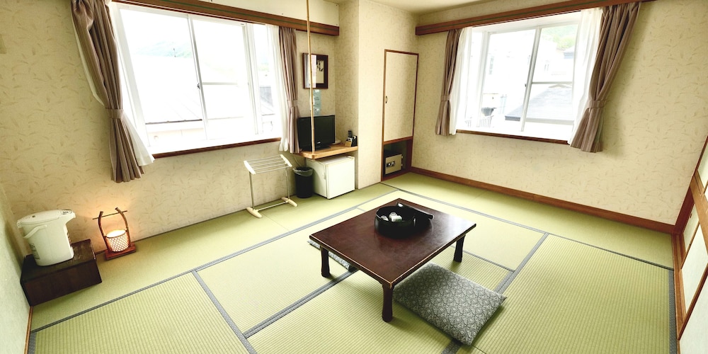 RESORT INN MARION SHINANO 46/67