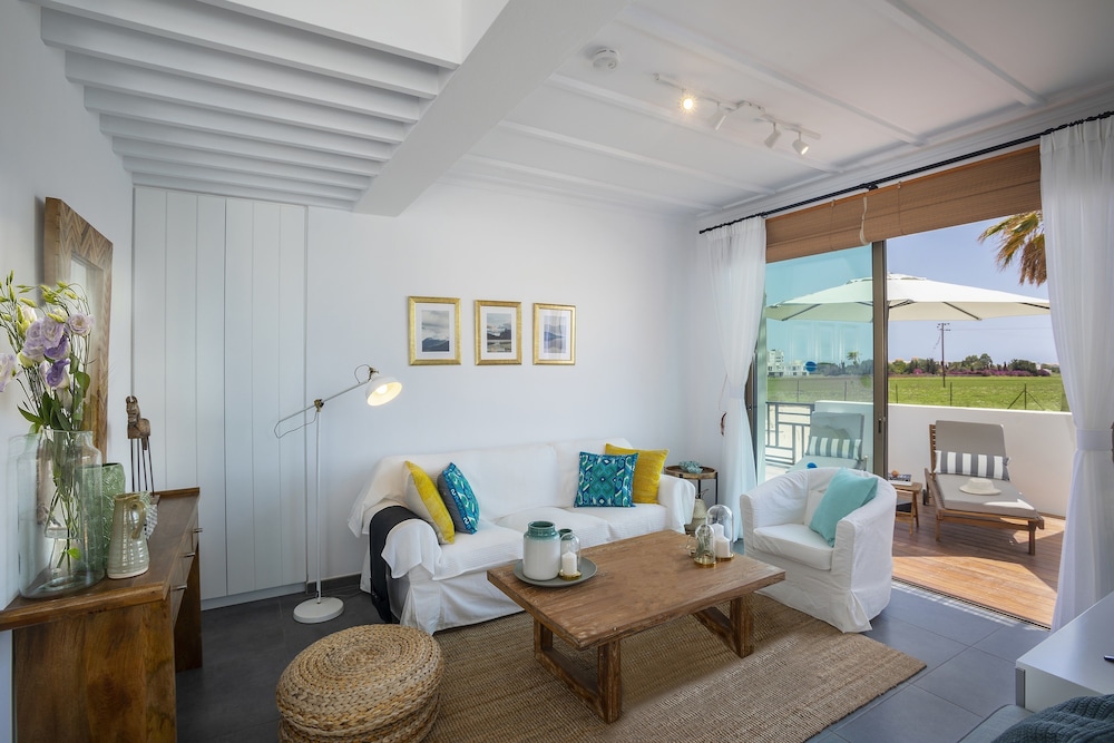 Chris Le Mare Luxury Villa 25/37