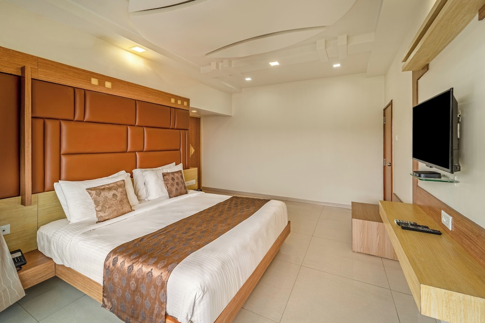 Sterling Panchgani 24/62