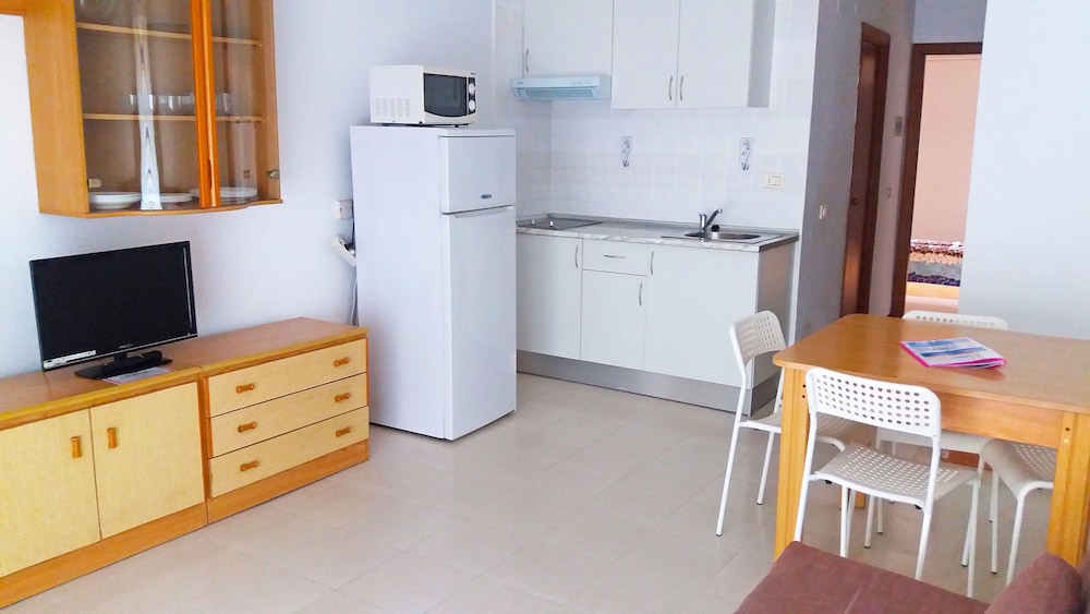 APARTAMENTOS BERNAT PIE DE PLAYA 3000 29/68