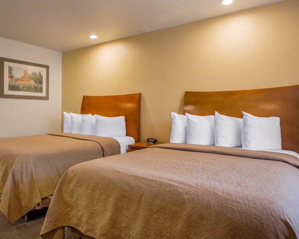 Quality Inn Santa Cruz Downtown Area 10/42