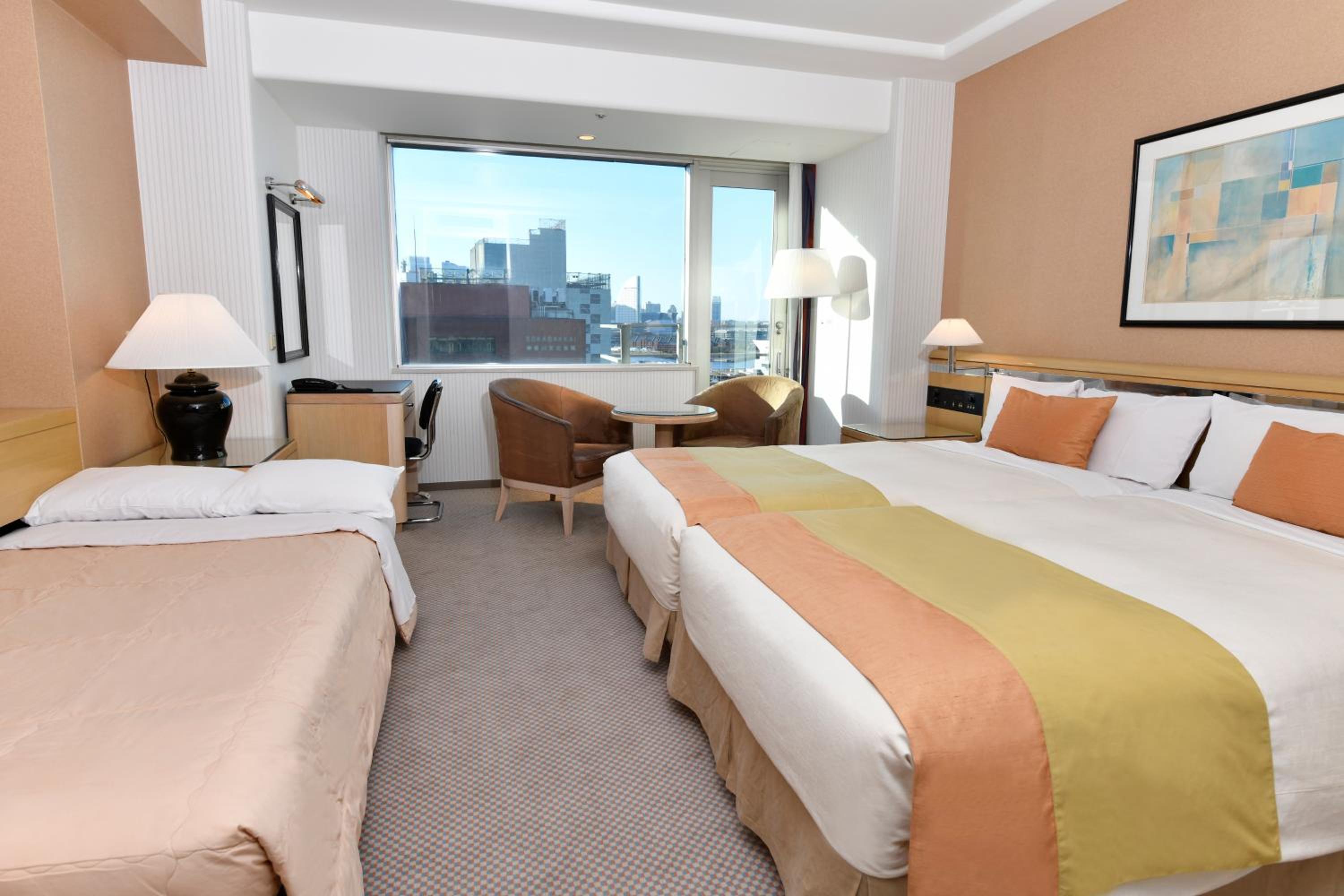 Tower, Twin Beds, with Extra Bed