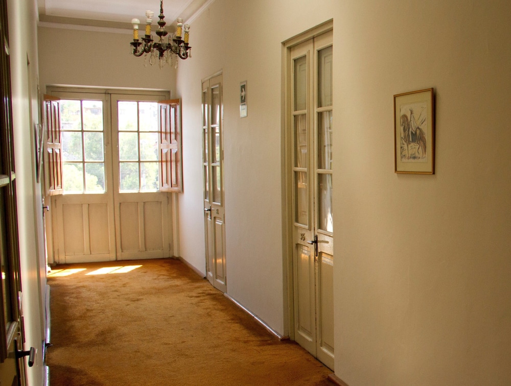 Las Mercedes Hostal Residencial 42/68