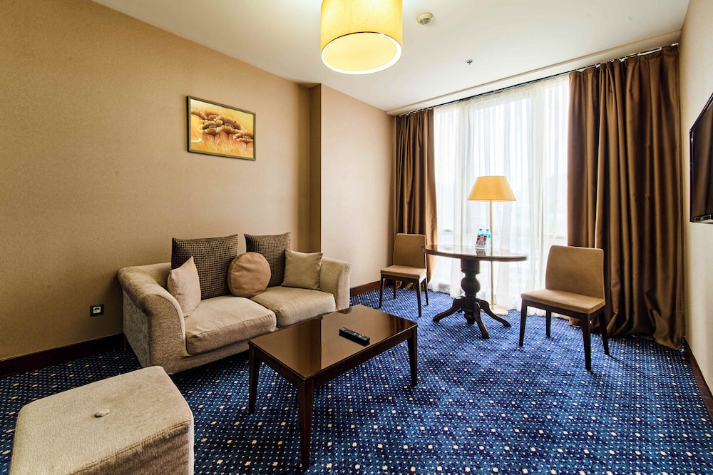Parkside Hotel Apartments 31/44