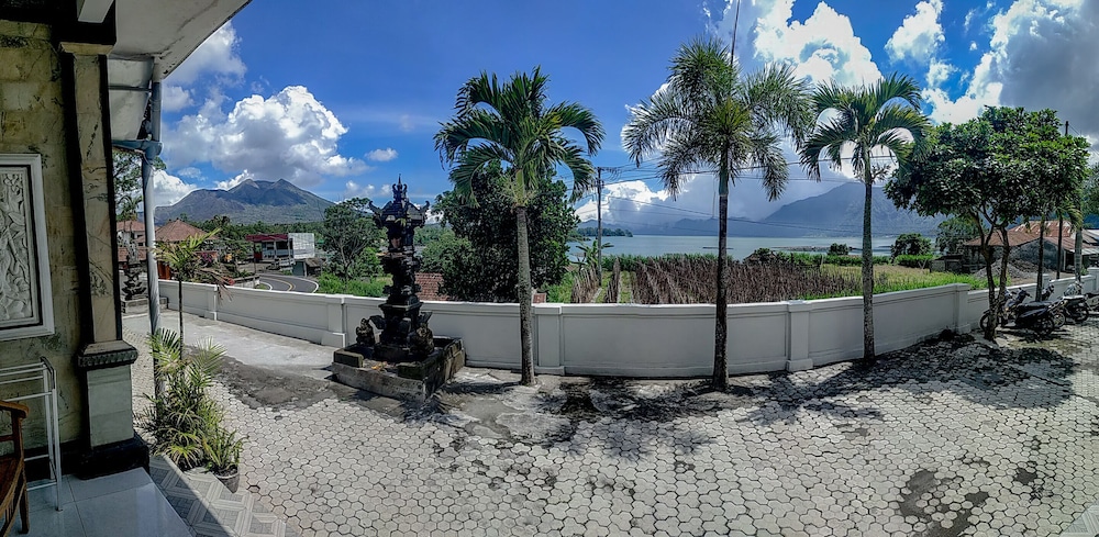 Segara Hotel And Restaurant 30/34
