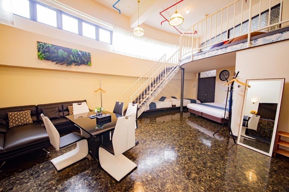 Rycom Crystal Hotel 48/59