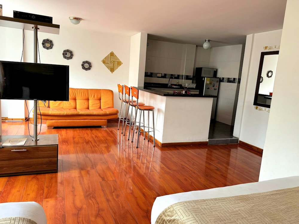 Hotel Oporto 83 37/50