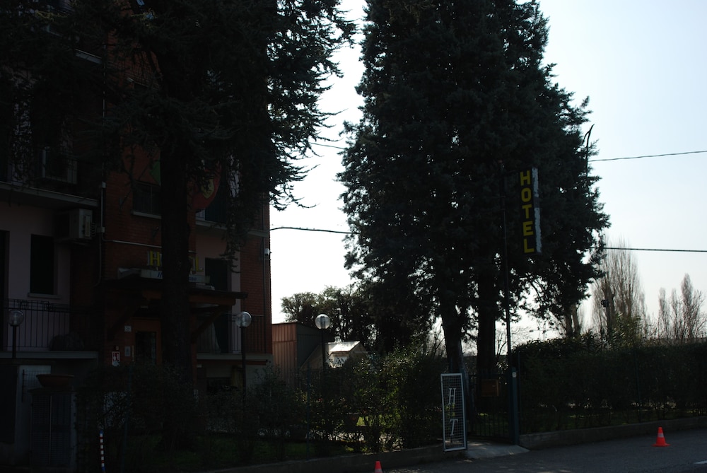 Hotel Tuscolano 27/33