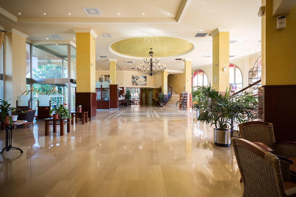 Ohtels La Hacienda 14/75