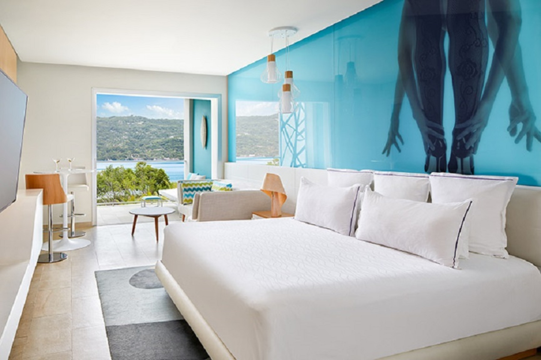Allure, King Bed, Tropical View
