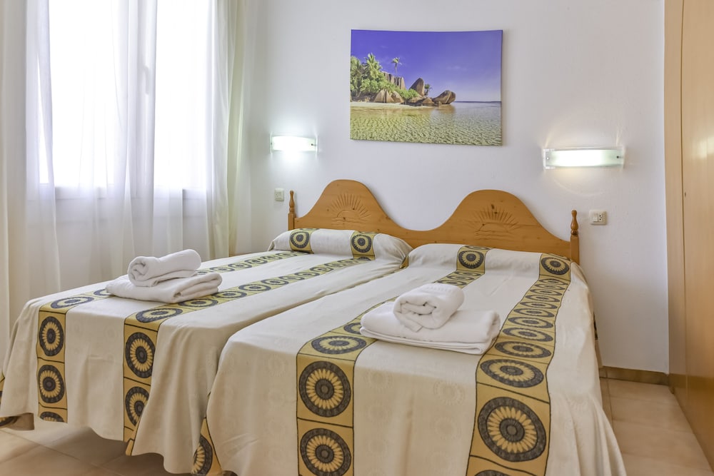 Apartments Comte D Empuries 7/50