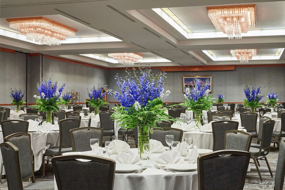 Hilton Anchorage 41/64