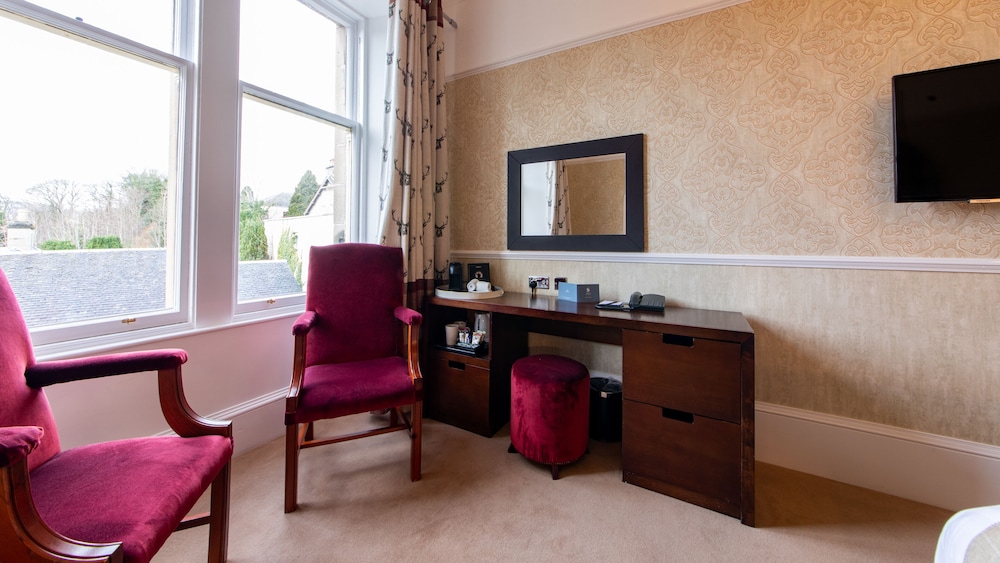 Scotlands Spa Hotel 88/95