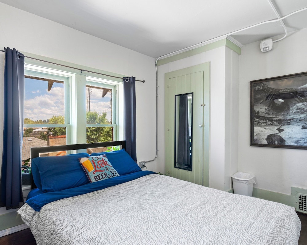 COMFORT, DOUBLE BED