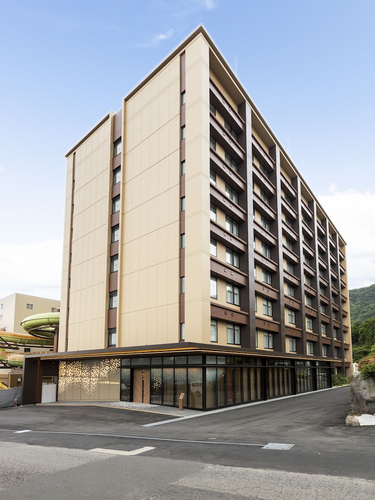 Suginoi Hotel 68/76