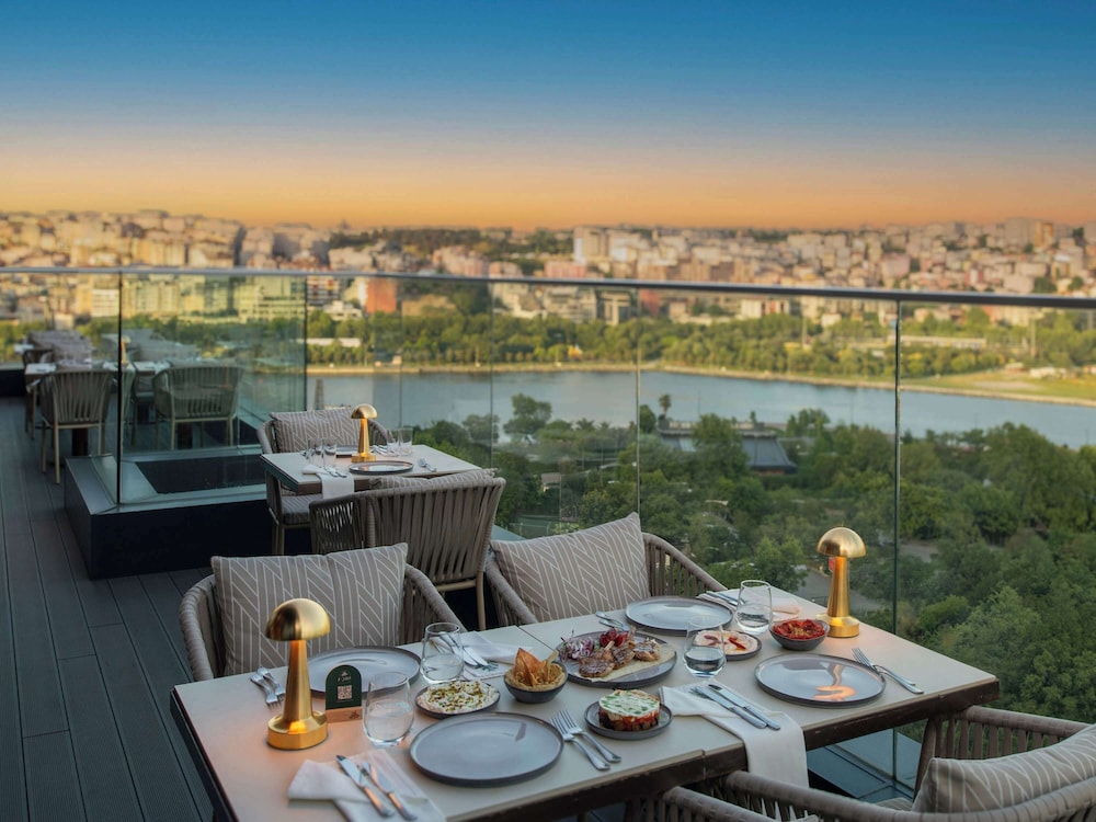 Movenpick Hotel Istanbul Golden Horn 66/89