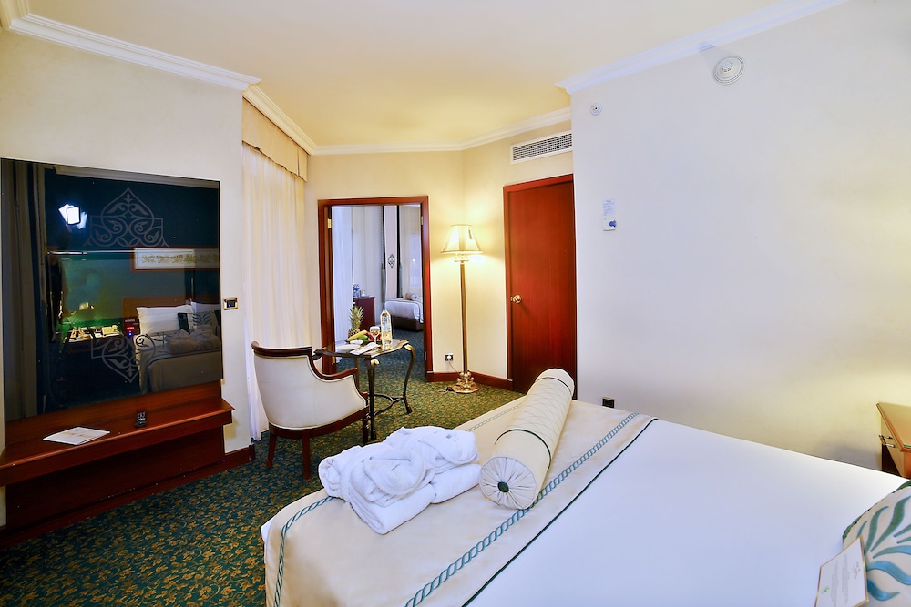 Grand Cevahir Hotel and Convention Center 12/50