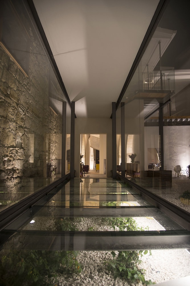 Lokal Hotel 9/64