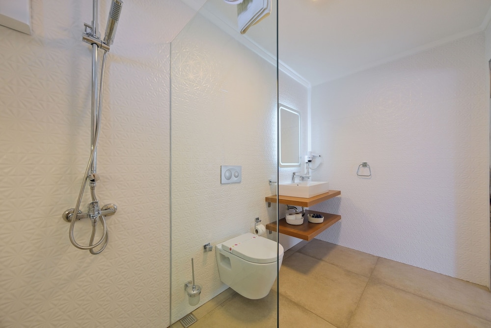 Mesa Suite Hotel 60/62