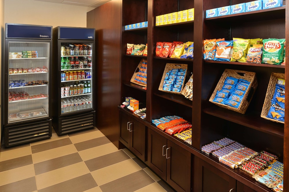 Hampton Inn Suites Harvey New Orleans West Bank 37/57