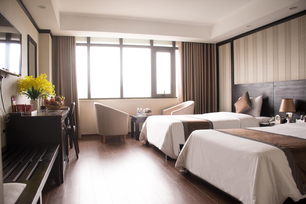 TOP HOTEL 25/60
