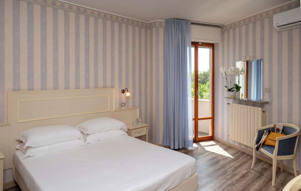 Hotel Riviera 19/46