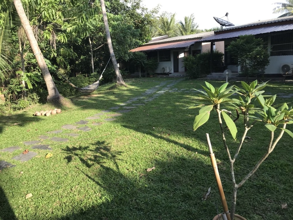 Baan Suan Rim Klong 51/63