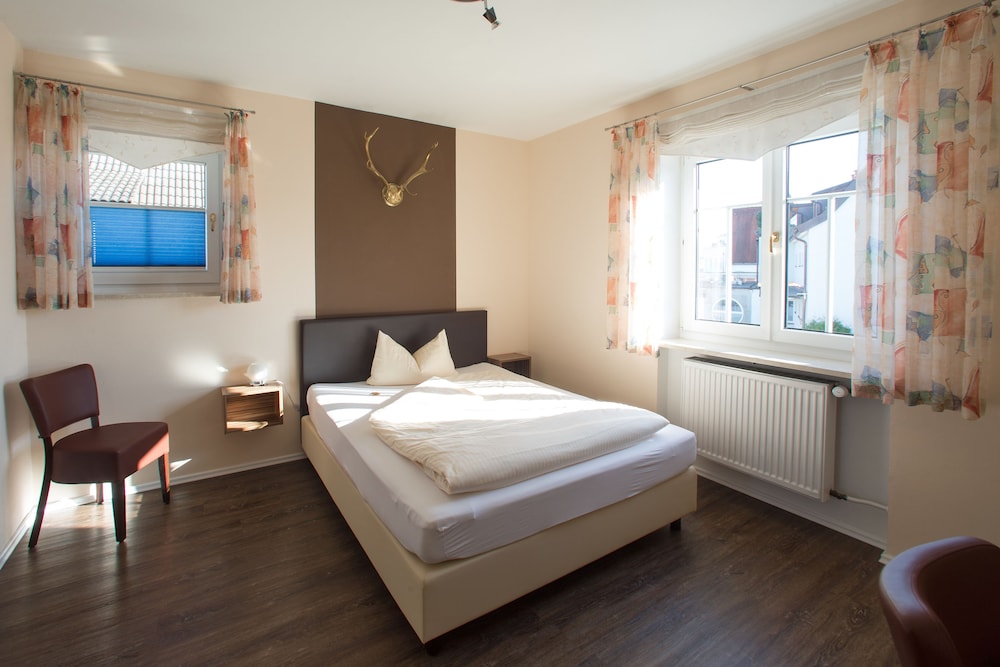 Hotel Gastehaus Bauer garni 13/50