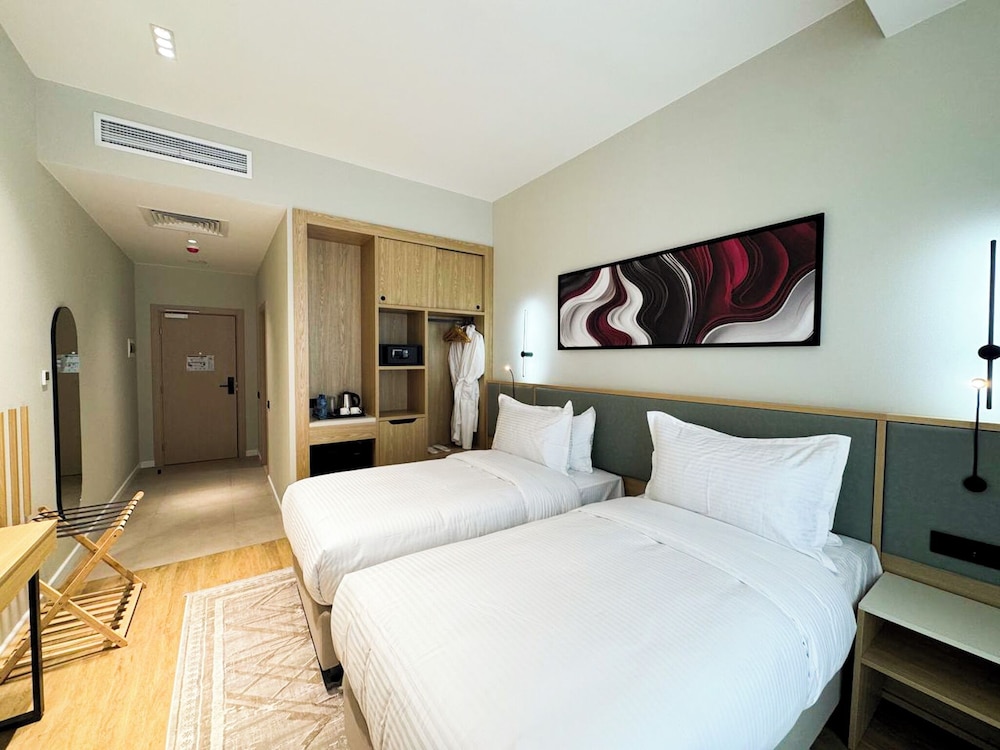 Ramada Plaza by Wyndham Tashkent Airport 28/70