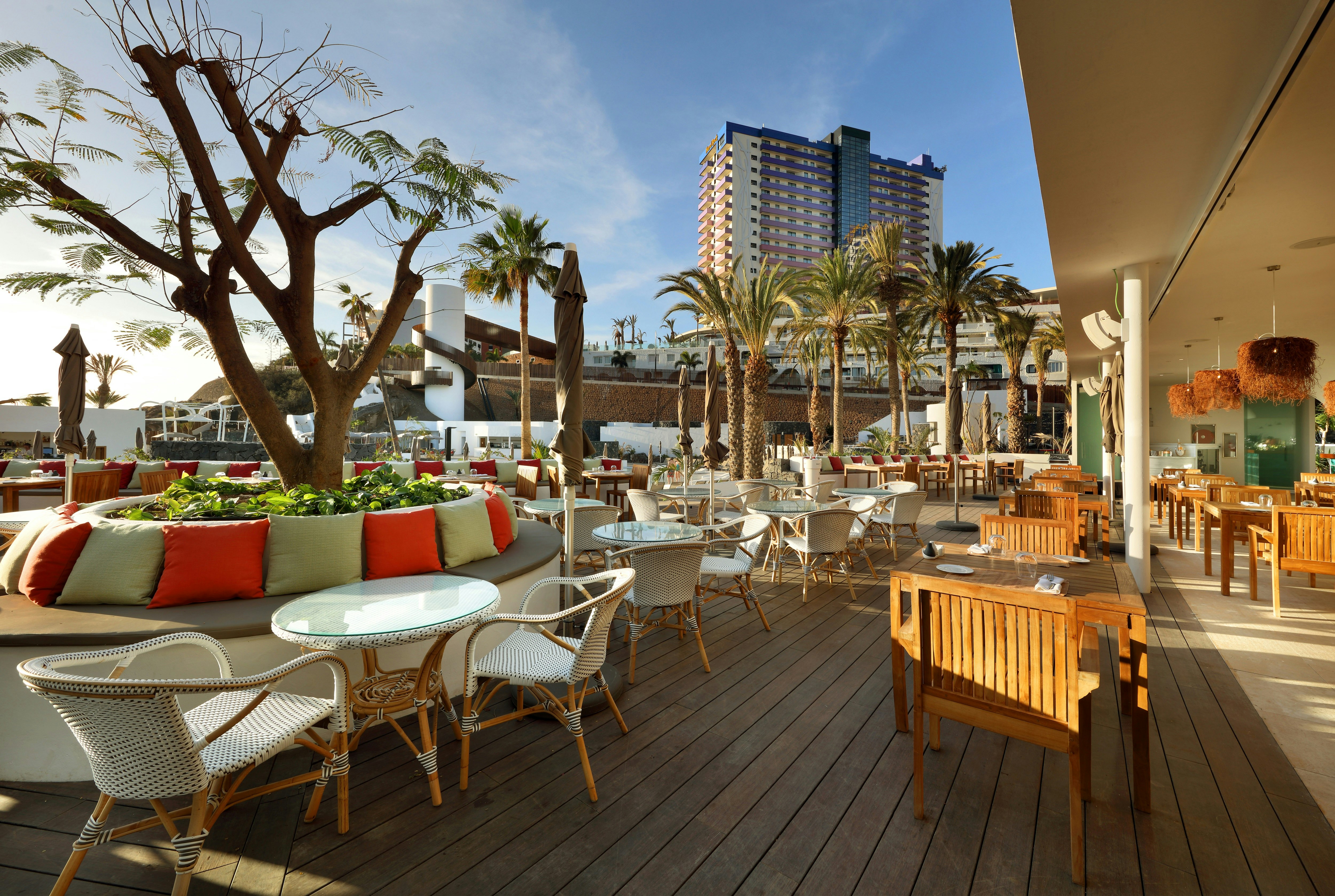 Hard Rock Hotel Tenerife 54/82