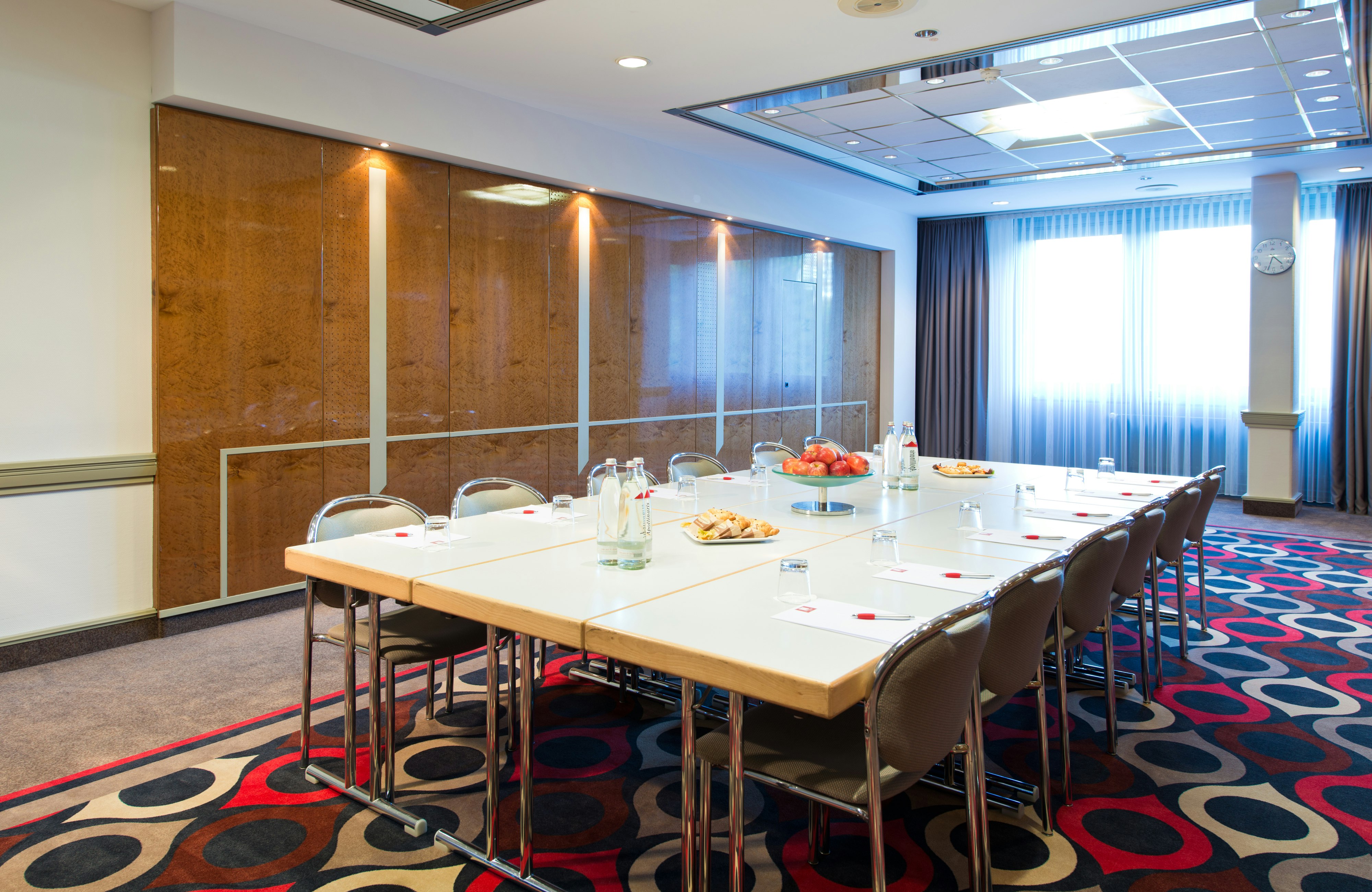 Leonardo Hotel Hannover Airport 51/54