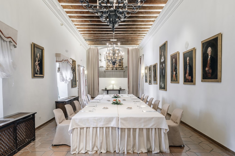 Parador de Zafra 42/45