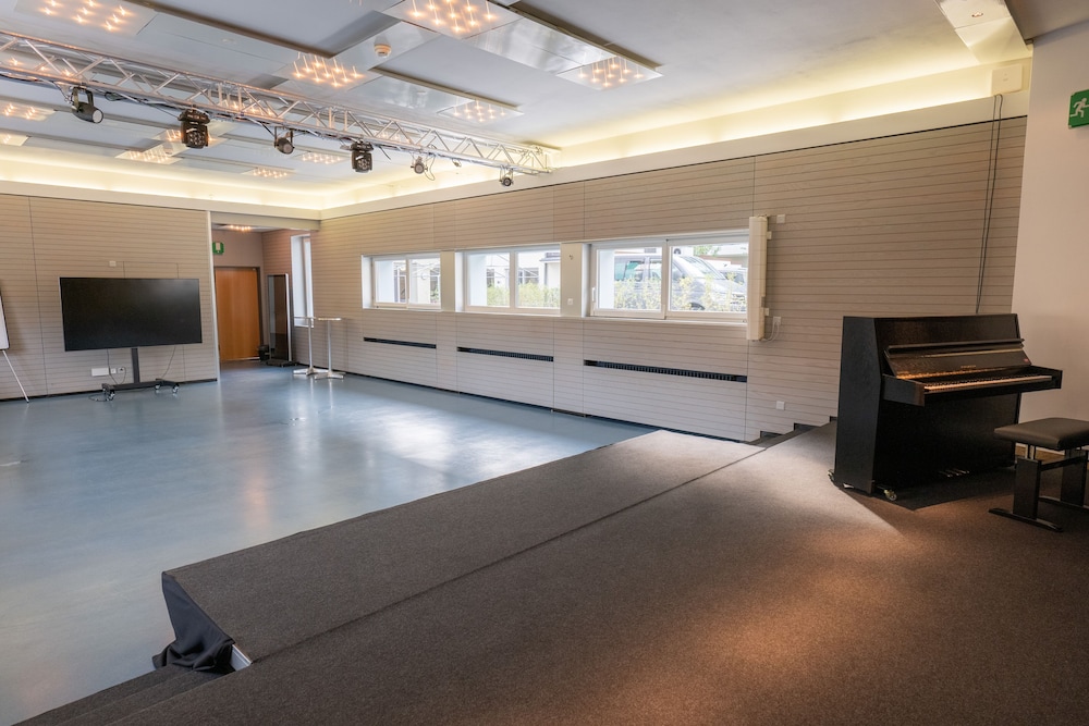 Youth Hostel Locarno 41/50