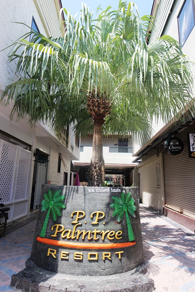 P P Palmtree Resort 4/50