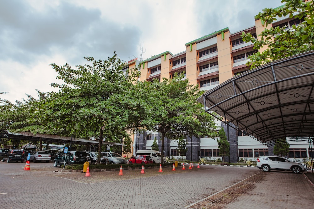 Mmugm Hotel 42/47