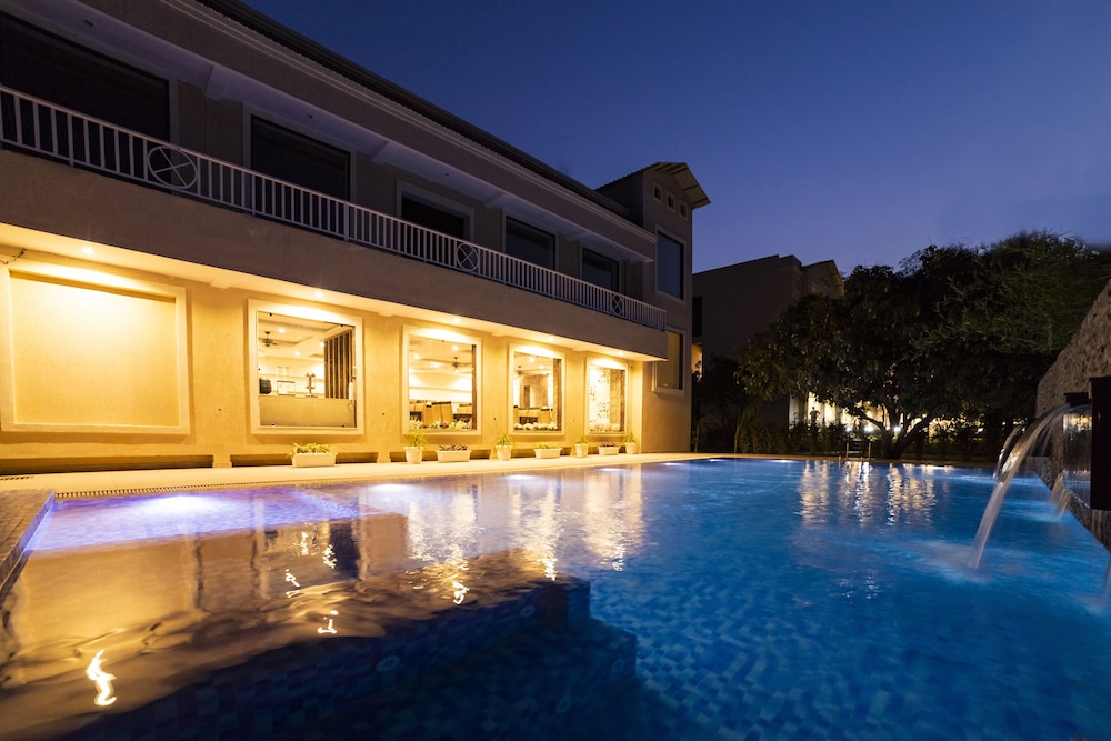 La Savanna Resort Dhiruli in RAMNAGAR