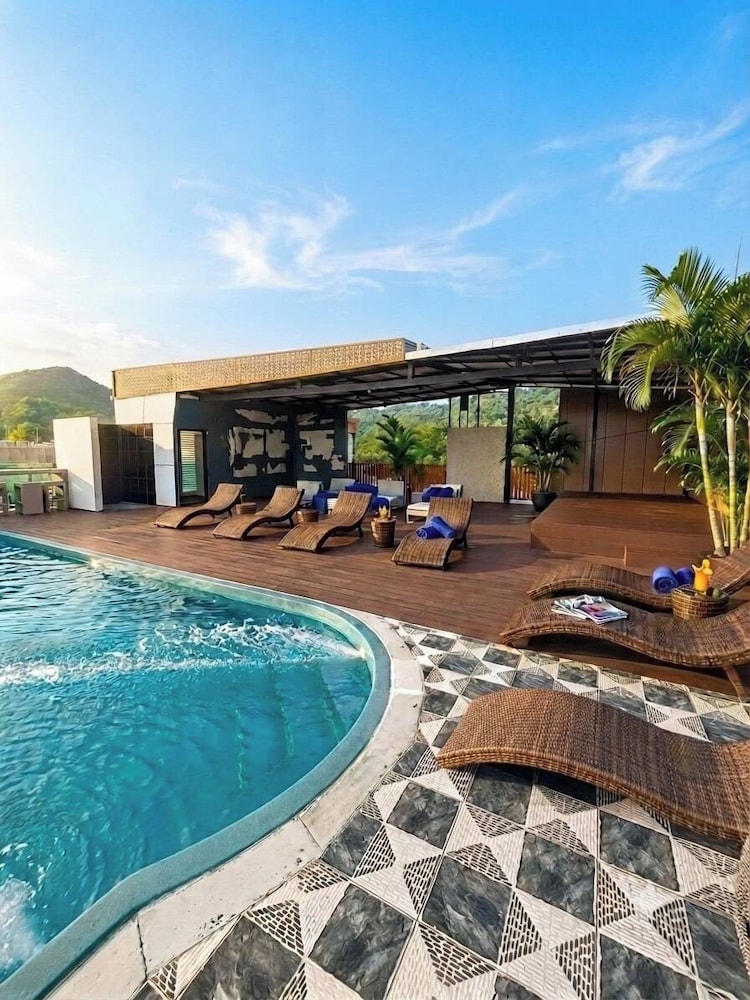 Aspira Central Patong 53/60