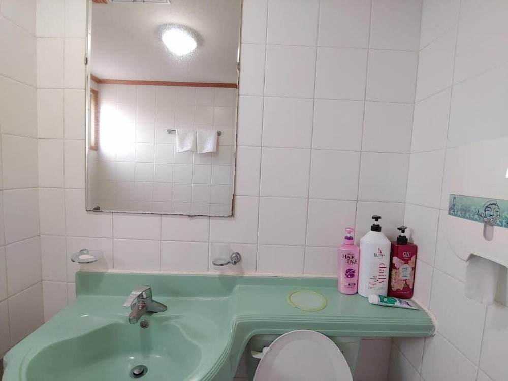 Seongsan Sunrise Pension 28/30