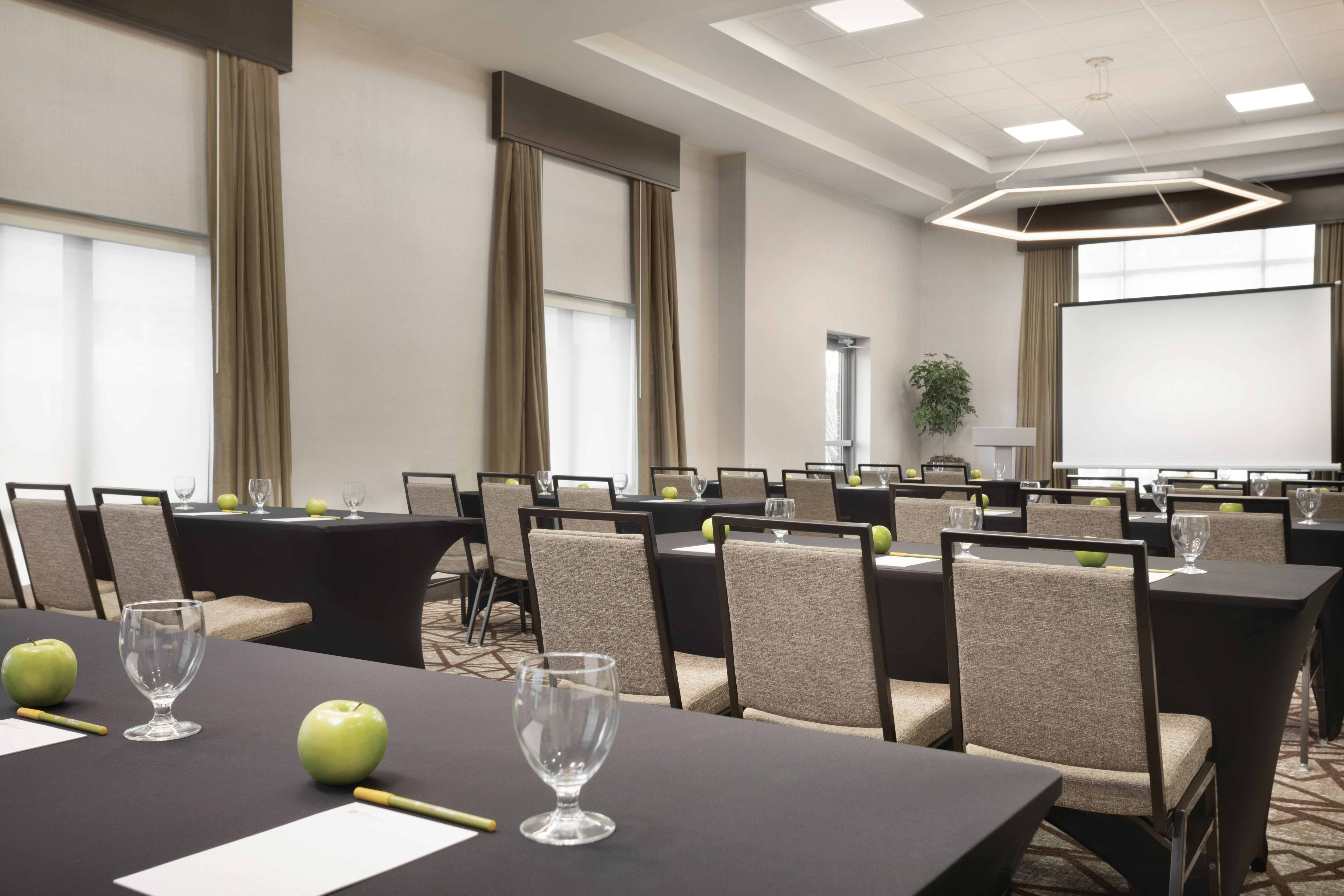 Hilton Garden Inn Downtown Birmingham 35/46