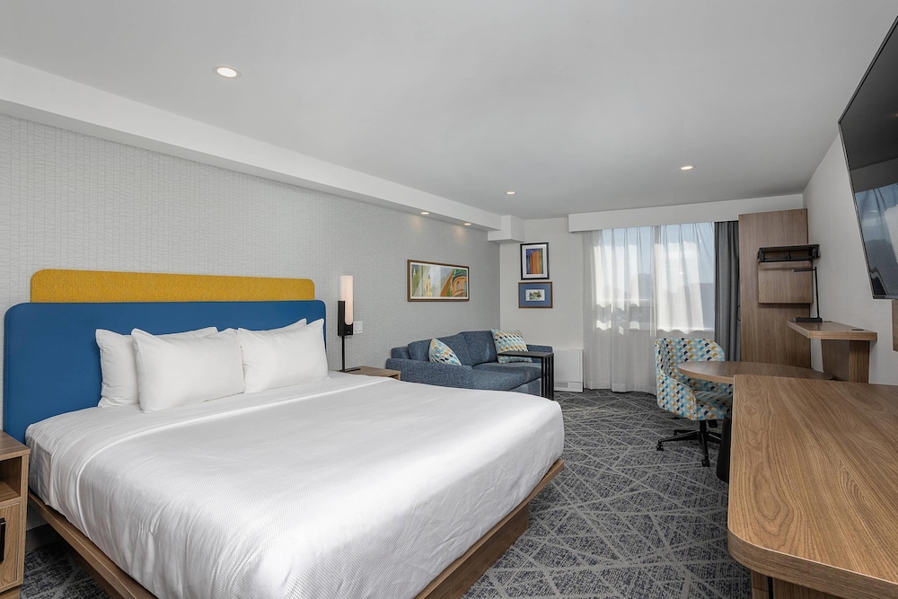 Upgrade, King Bed