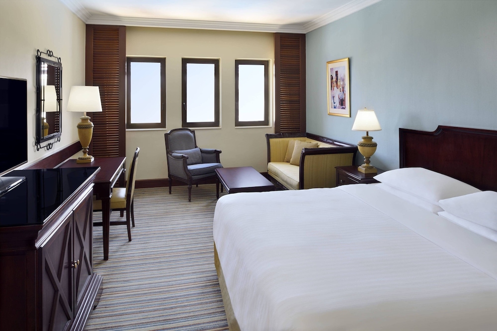 جناح تنفيذي بشرفة بغرفة نوم واحدة