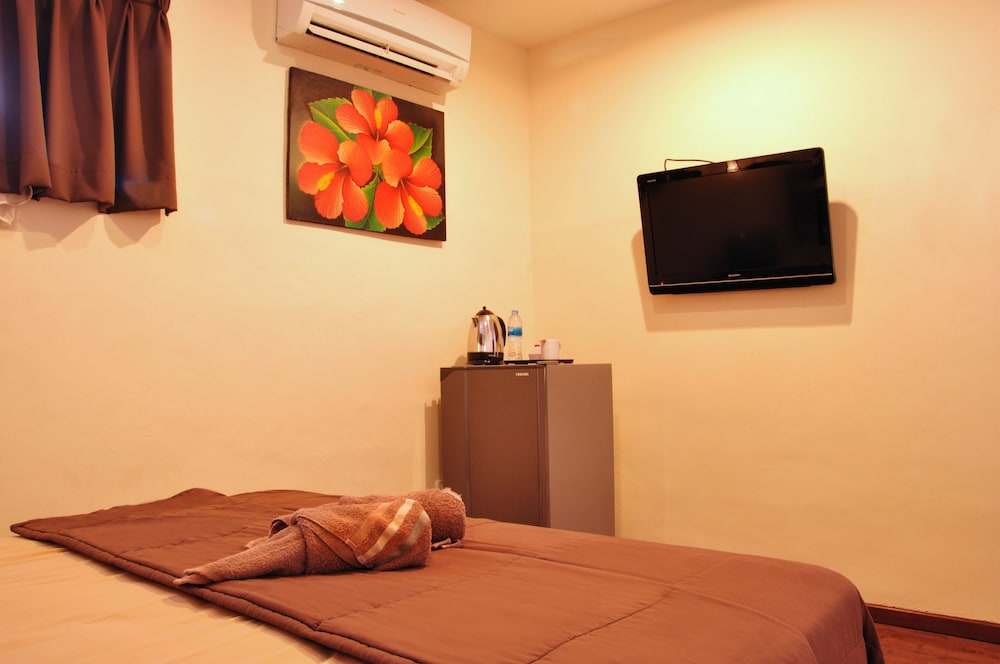 Bemo Corner Guest House 17/44