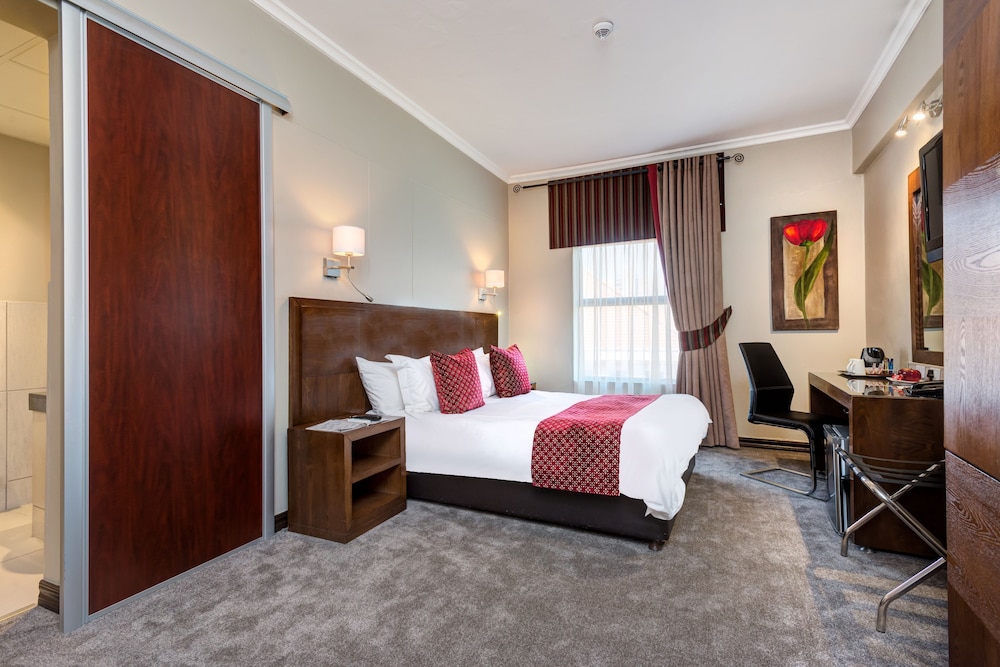 Protea Hotel Hatfield 18/39