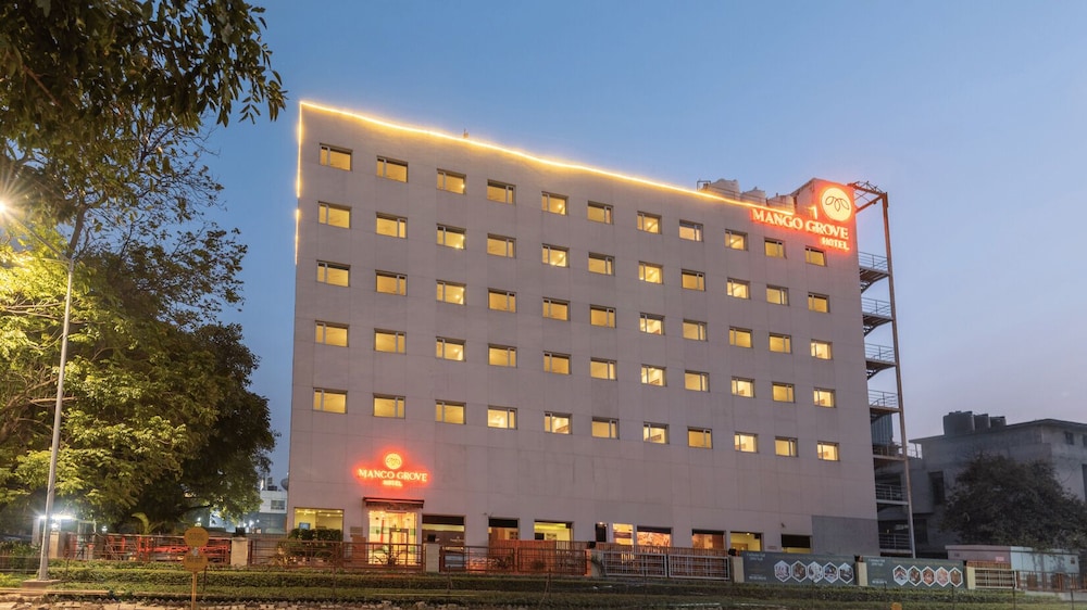 Mango Grove Hotel Chandigarh 4/62