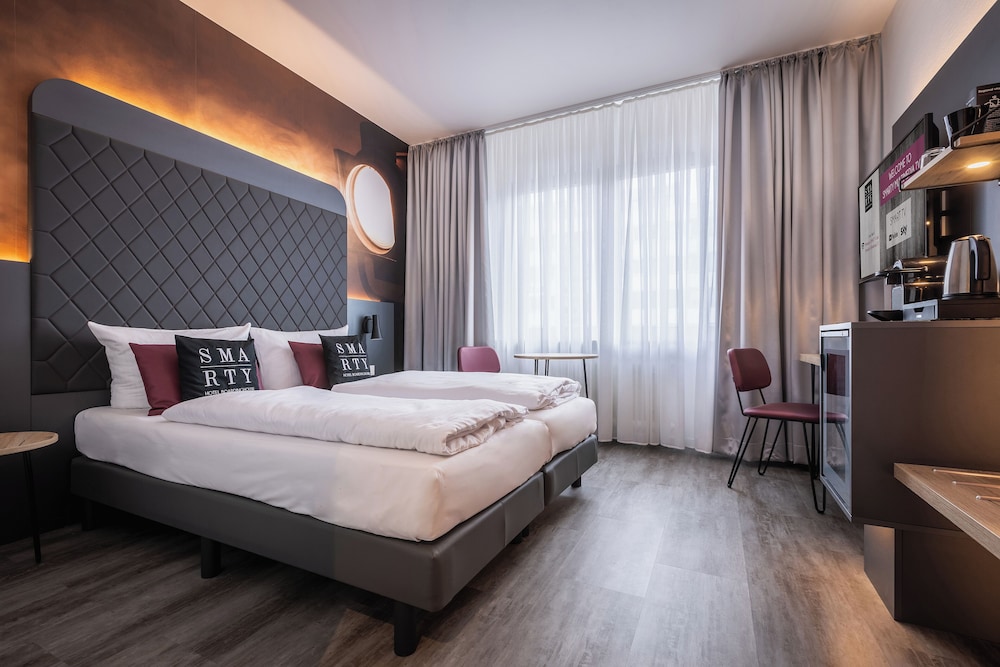 Relax, Studio, Twin Beds